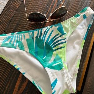 Xhilaration swim suit